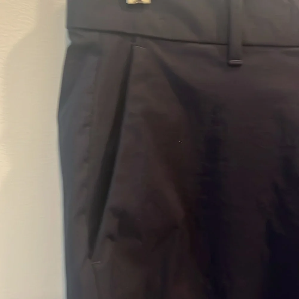 GAP men’s navy blue slacks / pants. Slim tech. Size 28 x 28